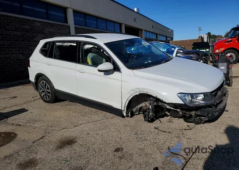 2021 Volkswagen Tiguan Se z USA, uszkodzony, nr VIN 3VV2B7AX1MM129196